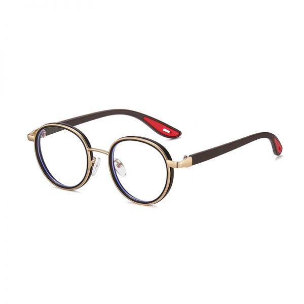 مقطع على النظاراتFW8A8303