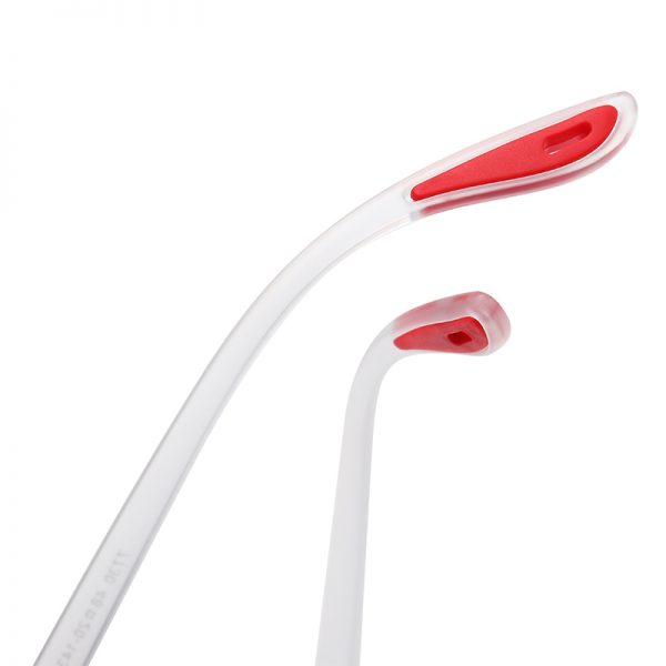 مقطع على النظاراتFW8A8363