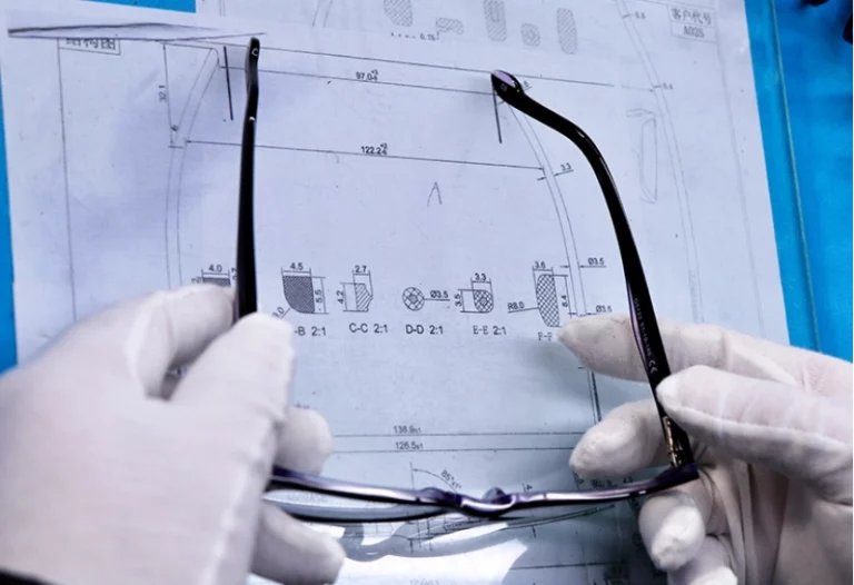 How to Choose an Eyeglasses Factory in China