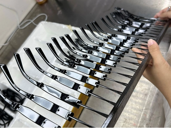 Eyewear Quality Control